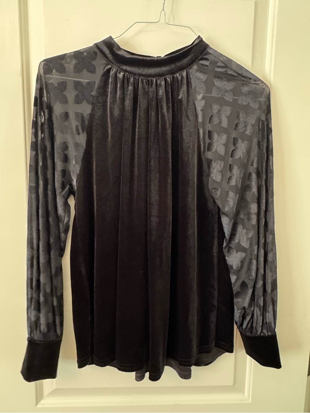 Umgee Black Velvet Mock Neck Long Sleeve Top